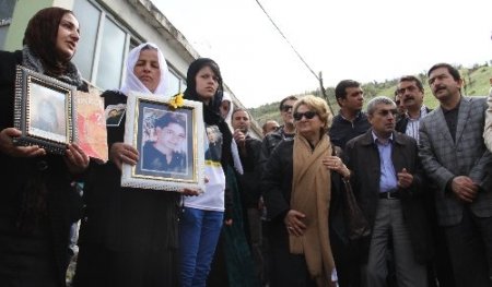 Akil İnsanlar, Uludereli annelerin acısını paylaştı