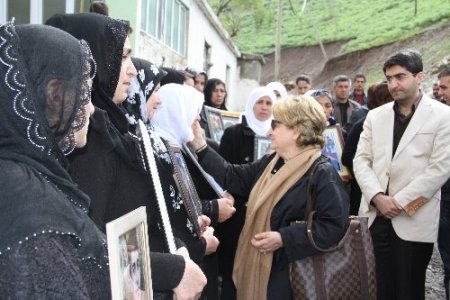 Akil İnsanlar, Uludereli annelerin acısını paylaştı