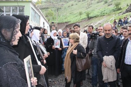 Akil İnsanlar, Uludereli annelerin acısını paylaştı