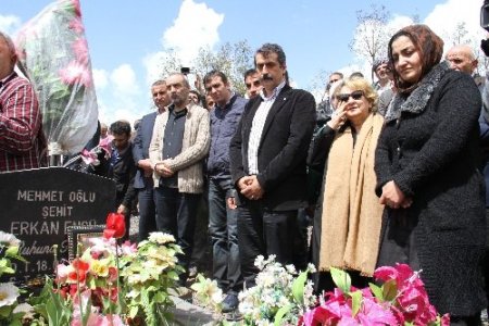 Akil İnsanlar, Uludereli annelerin acısını paylaştı