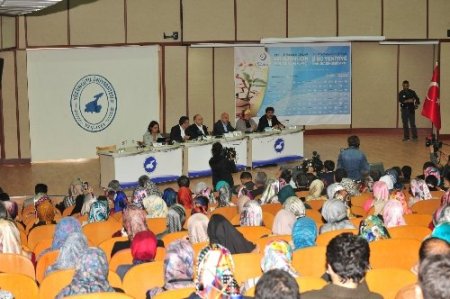 Akil insanlar barış süreciyle ilgili gençlerin görüş ve taleplerini dinledi