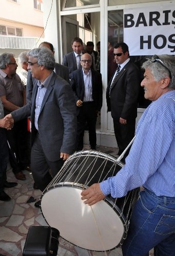 Akil İnsanlar: Destek gittikçe artıyor