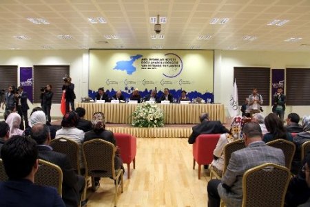 Akil İnsanlar Heyeti, Vanlıların barışla ilgili görüşlerini dinledi