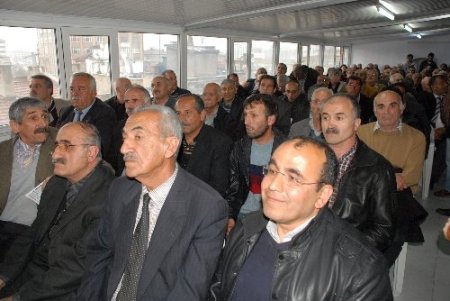 Akil İnsanlar Heyeti asansörde mahsur kaldı