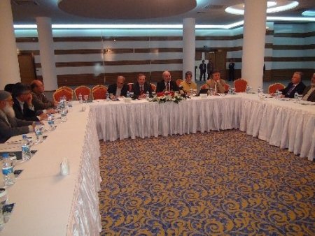 Akil insanlar heyeti Karaman’a geldi