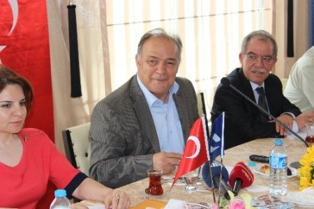 Akil İnsanlar Heyeti Uşak’tan sorunsuz ayrıldı