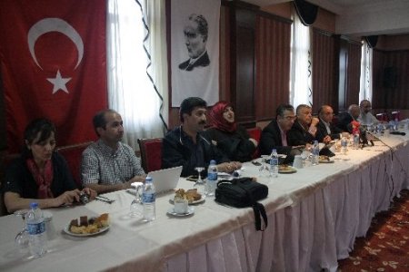 Akil İnsanlar Kars’lıları dinledi