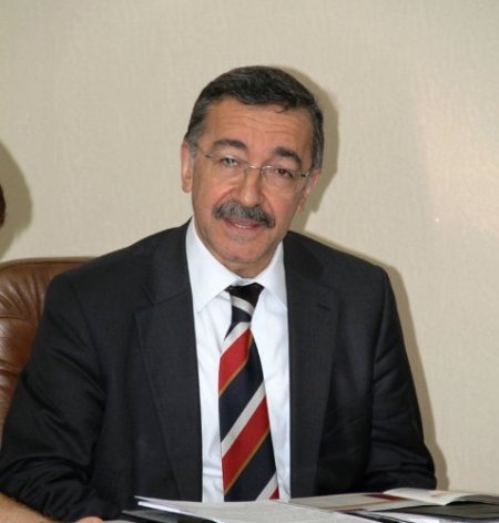 'Akil insanlar Said Nursi'nin çözüm önerilerini okumalı'