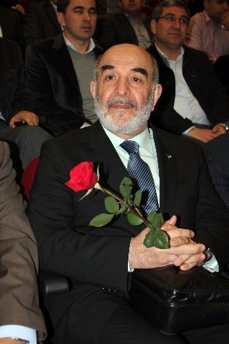 Akil İnsanlardan ‘maaş alıyorlar’ iddiasına sert tepki