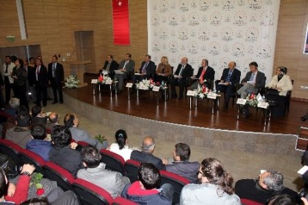 Akil İnsanlardan ‘maaş alıyorlar’ iddiasına sert tepki