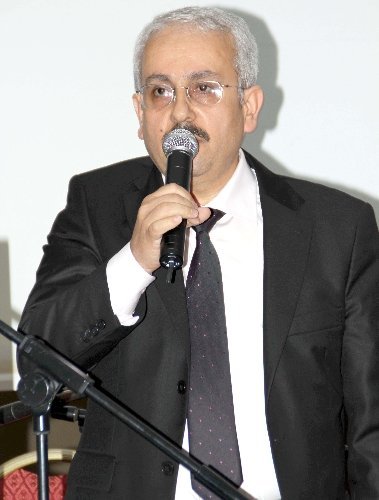 Akmaz: Veterinerlerin güvenilir gıda temininde rolü büyük