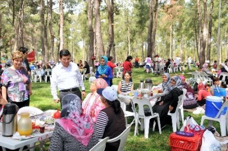 AKMEK Hıdrellez’i kutladı