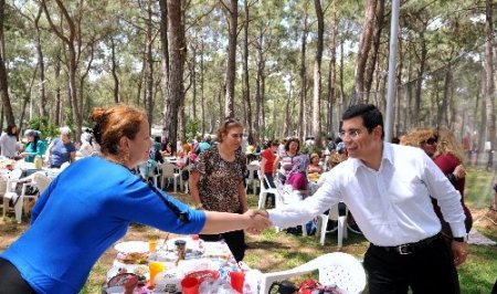 AKMEK Hıdrellez’i kutladı