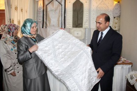 Akmek’te Aldığı Eğitimle Çeyiz Mağazası Açtı