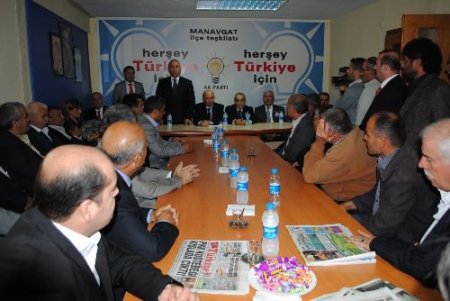 Akpm Başkanı Çavuşoğlu: Türkiye 8 Yılda Dünyanın En Saygın Ülkesi Haline Geldi