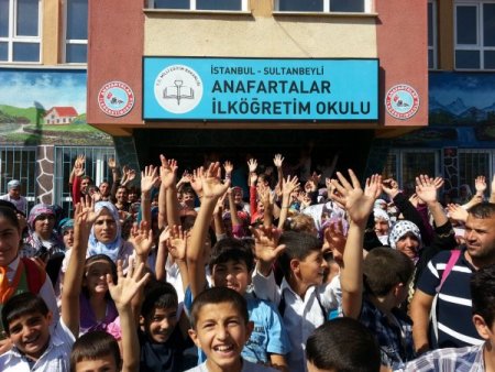 Aksaklıklara tepki gösteren veliler, çocuklarını okula göndermedi (Özel)