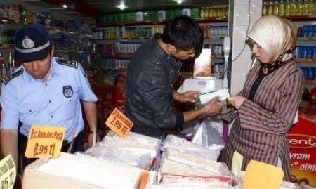 Aksaray Belediyesi Bayram Öncesi Şeker Lokum Denetimi Yaptı