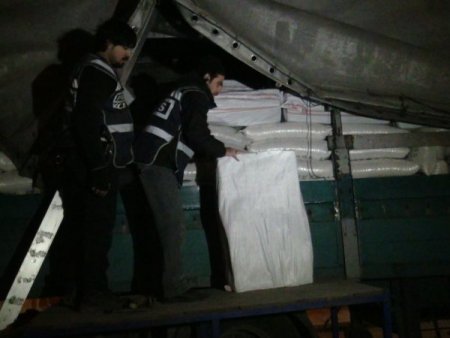 Aksaray'da 40 bin paket kaçak sigare ele geçirildi