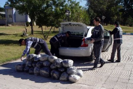 Aksaray'da 64 Kilogram Esrar Ele Geçirildi