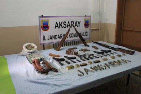 Aksaray’da jandarma cephanelik ele geçirdi