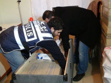 Aksaray'da kaçak sigara operasyonu