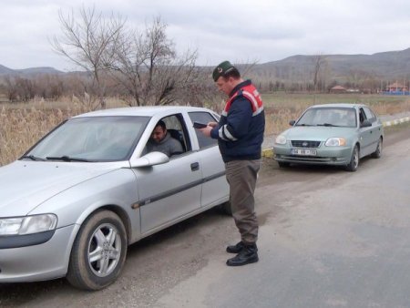 Aksaray'da kış lastiği uygulaması