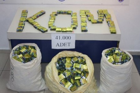 Aksaray’da otomobilin zulasından 41 bin adet cinsel gücü artırıcı hap çıktı