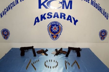 Aksaray'da Silah Kaçakçısı 12 Kişi Yakalandı