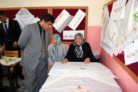 Aksoy: Ölünceye kadar ilim bizim için farz