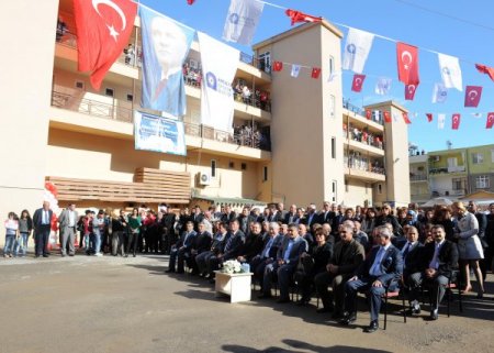 Aksu Kültür Merkezi hizmete açıldı