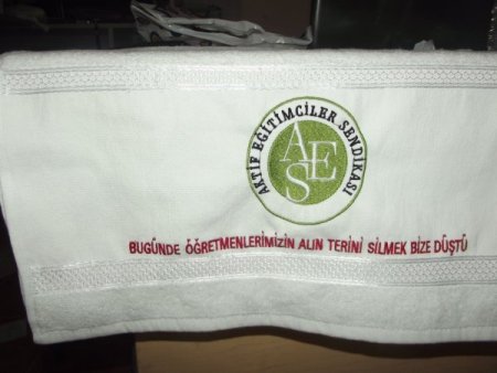 Aktif Eğitimciler Sendikası'ndan öğretmenlere havlu jesti