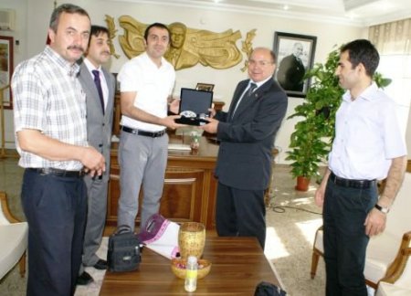 Aktisad Üyeleri Vali Çiçek'e Projelerini Anlattı