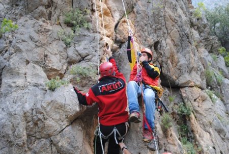 Akut Gönüllüleri Olimpos’ta Eğitime Başladı