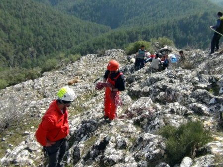 AKUT'tan keçi kurtarma operasyonu