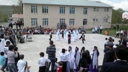 Akyaka’da İlköğretim Öğrencileri Yıl Sonu Etkinliği Düzenledi