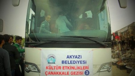 Akyazı Belediyesi'nden MYO öğrencilerine Çanakkale gezisi