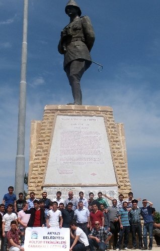 Akyazı Belediyesi'nden MYO öğrencilerine Çanakkale gezisi