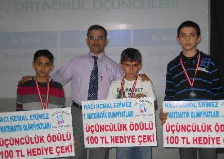 Akyazı Hacı Kemal Erimez Yurdu matematik dahilerini ödüllendirdi