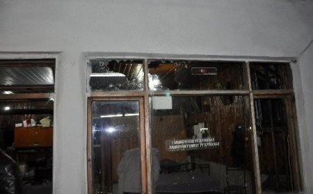 Akyazı'da kahvehaneye ateş açıldı