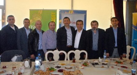 Akyüz: Türkiye kendi perakende markalarını oluşturmalı