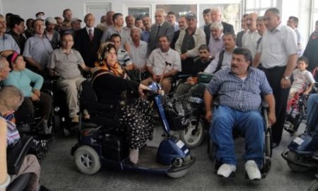 Alaca'daki Engellilere Gurbetçilerden Örnek Yardım