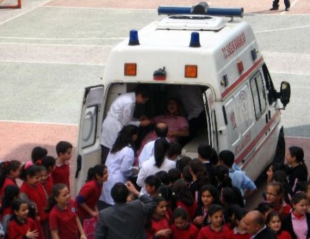Alanya Özel Ufuk İlköğretim Okulu'nda Deprem Tatbikatı
