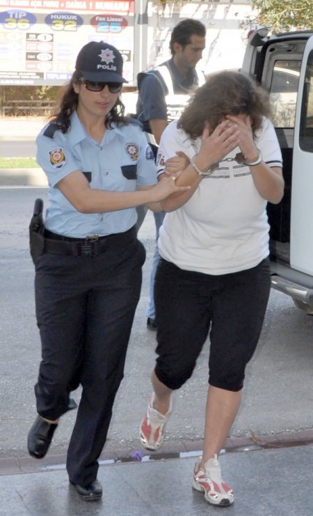 Alanya'da 3 bin ecstacy hap ele geçirildi