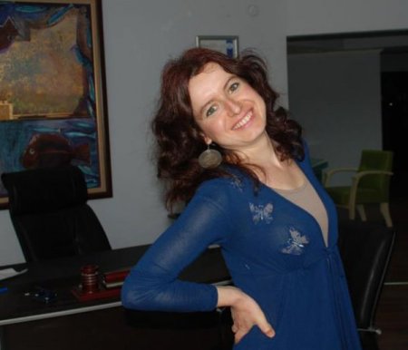 Alanya'da boğazı kesilerek öldürülen genç bayan son kez evine geldi