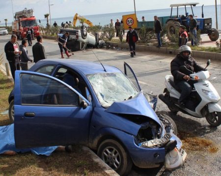 Alanya'da Danimarkalı turist hatalı solladı: 1 ölü, 2 yaralı