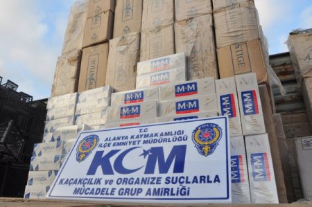 Alanya'da kaçak sigara operasyonu