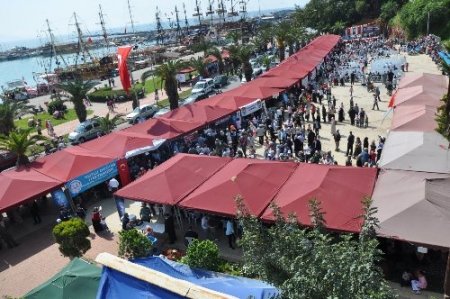 Alanya'da Kutlu Doğum ikramı