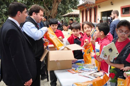 Alanya'da öğrenciler kitap şenliğinde buluştu