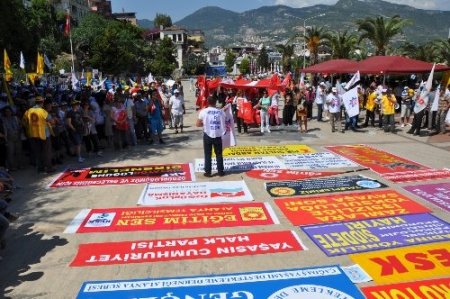 Alanya'da olaysız 1 Mayıs kutlaması