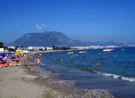 Alanya'da Sıcaklık 30, Erzurum'da -1 Derece
